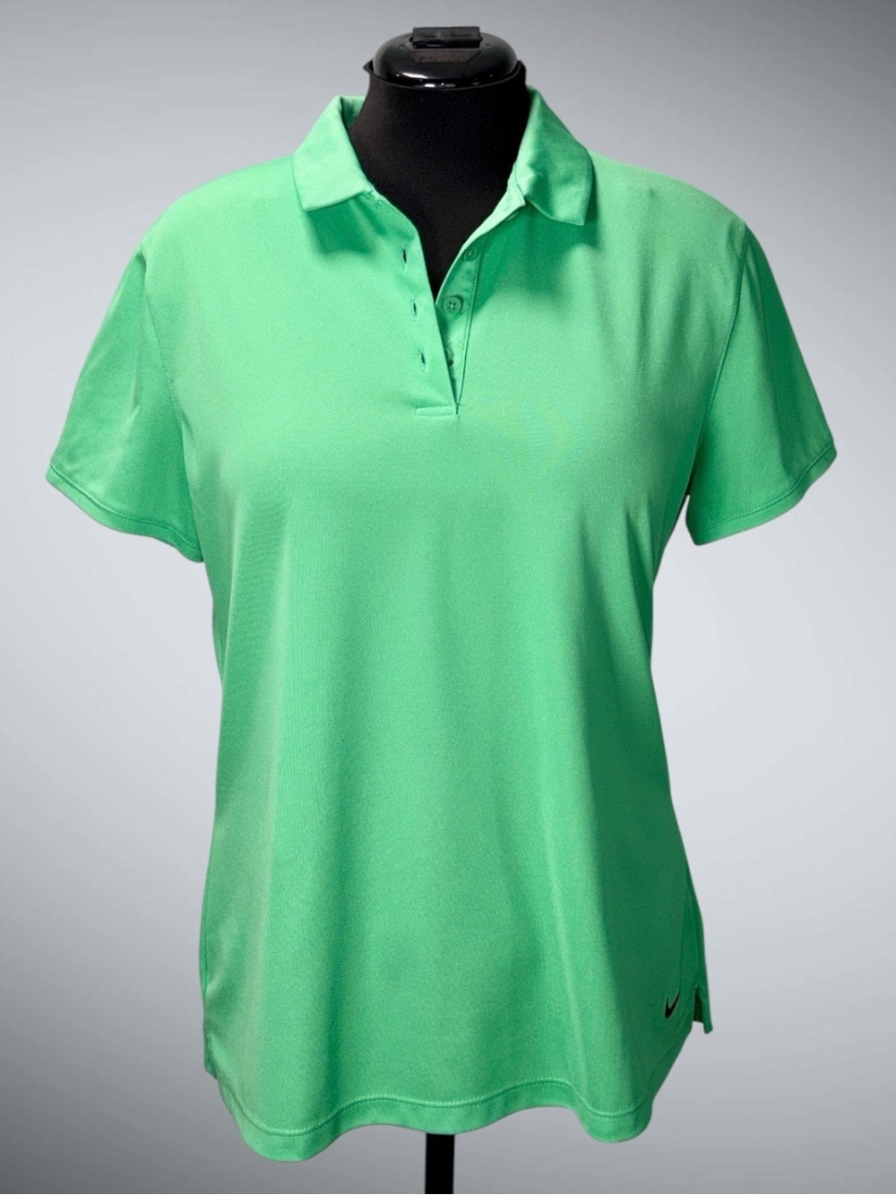 Women’s Green Nike Dri Fit Polo Size Large EUC